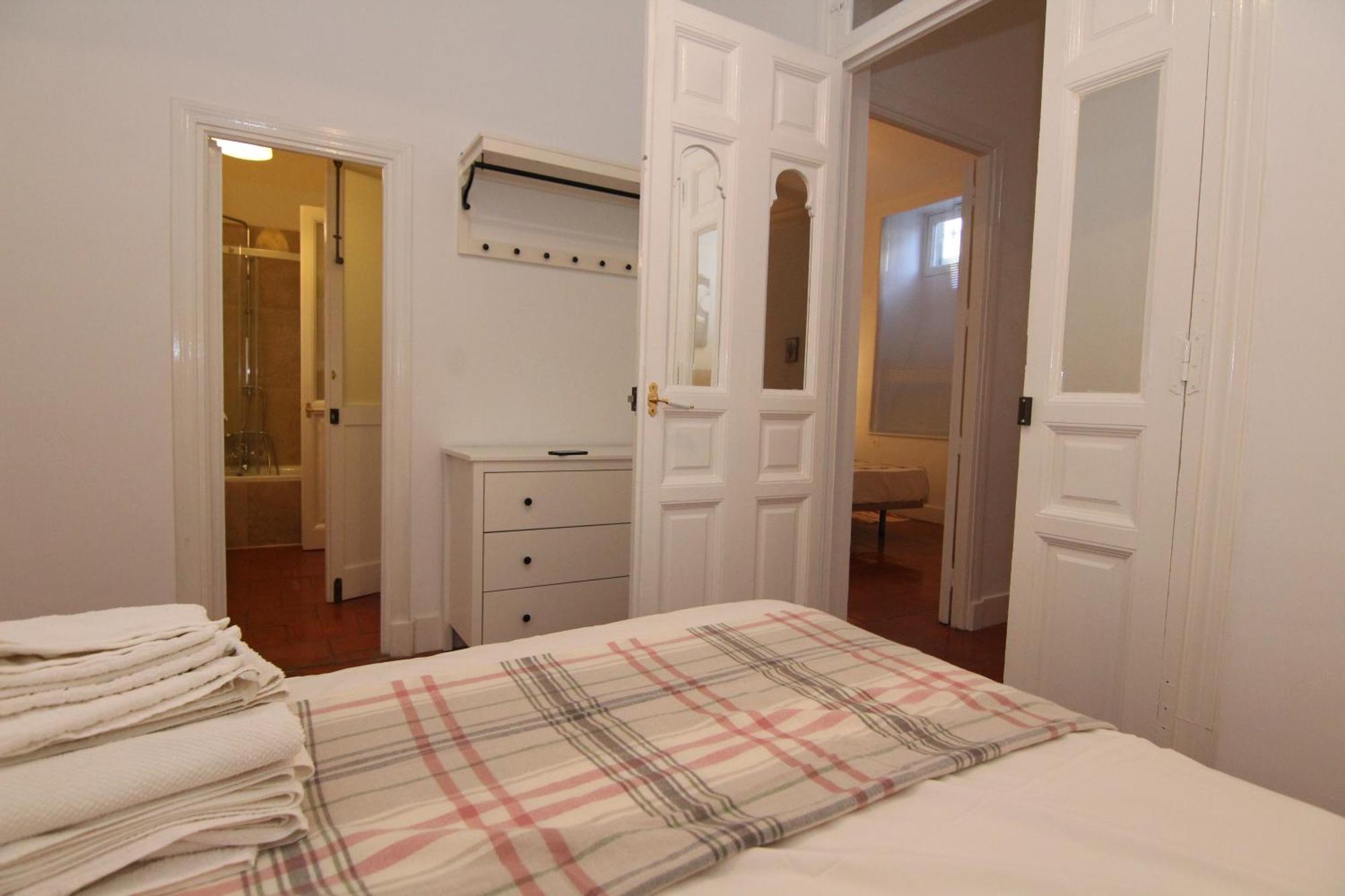 Apartamentos Madrid Retiro Buitenkant foto